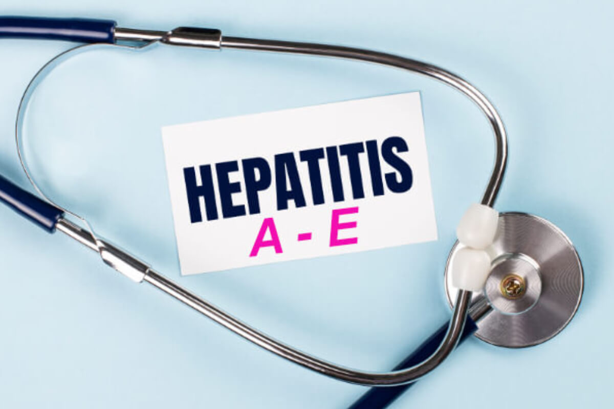 Was genau ist eine Hepatitis (A, B, C, D, E), wie schütze ich mich davor und wie Hepatitis behandelt wird!