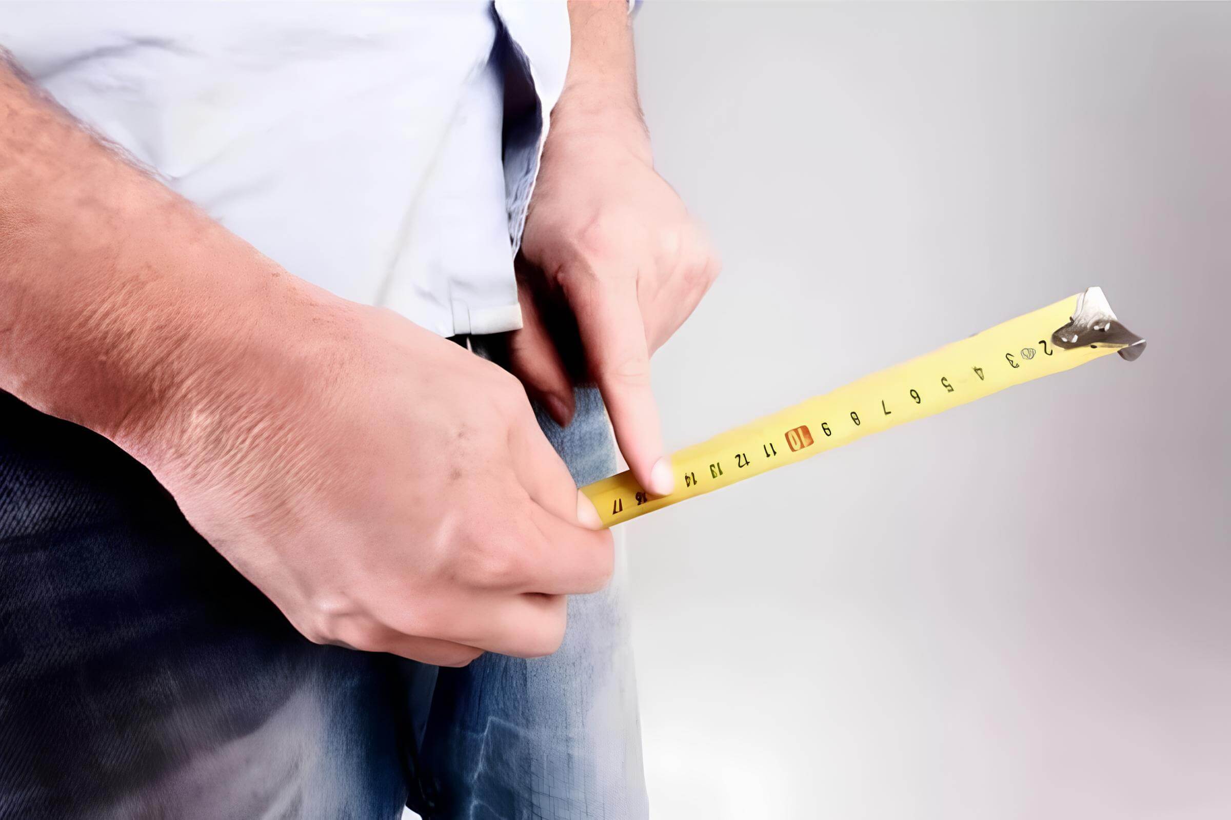 Penis messen: Wie groß ist er wirklich?