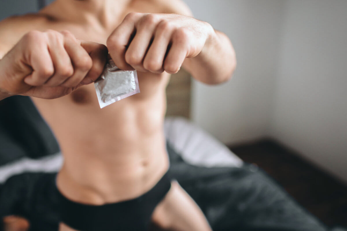 Ungeschützter Sex: Wo liegt der Reiz? (Und wie du dich dennoch schützen kannst)