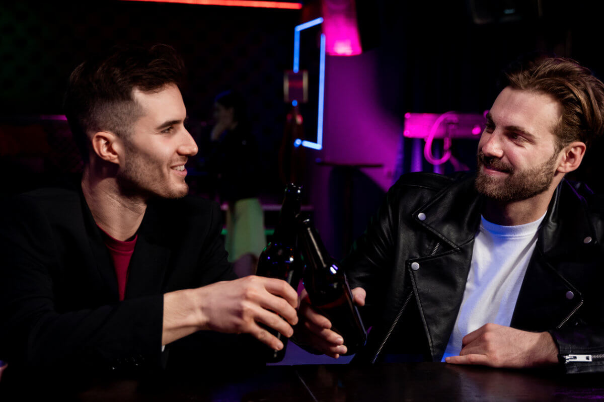 Poppers in clubs: From the dance floor to the darkroom